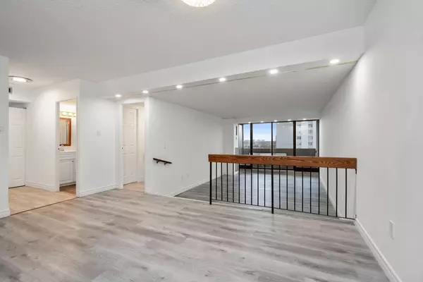 Toronto E05, ON M1W 3P6,2330 Bridletowne CIR #910