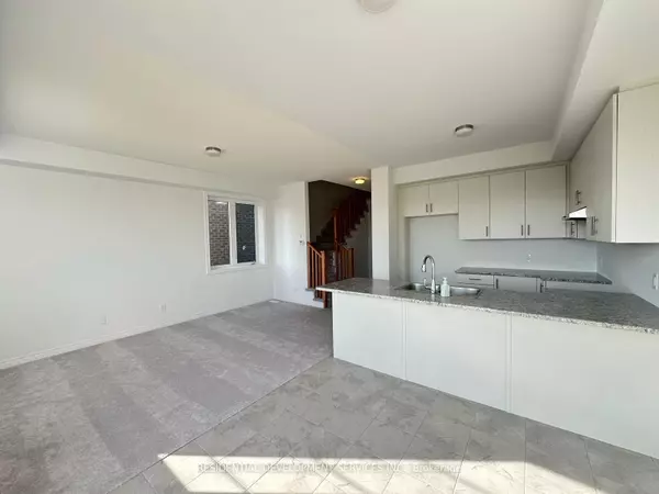 Oshawa, ON L1L 0R9,1082 Lockie DR