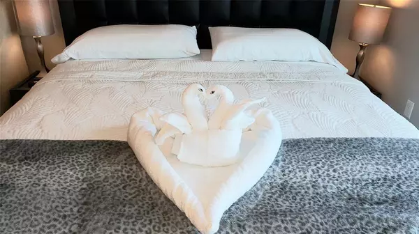 Miami, FL 33131,1080 Brickell Ave #2105