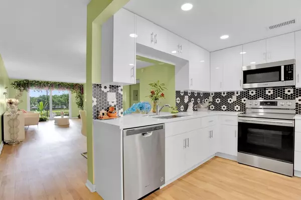 Coconut Creek, FL 33066,4402 Martinique Ct #L3