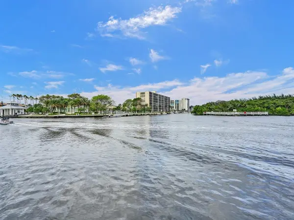 Deerfield Beach, FL 33441,105 NE 19th Ave #352