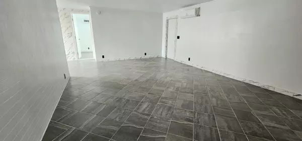 Pembroke Pines, FL 33029,21511 NW 3rd St