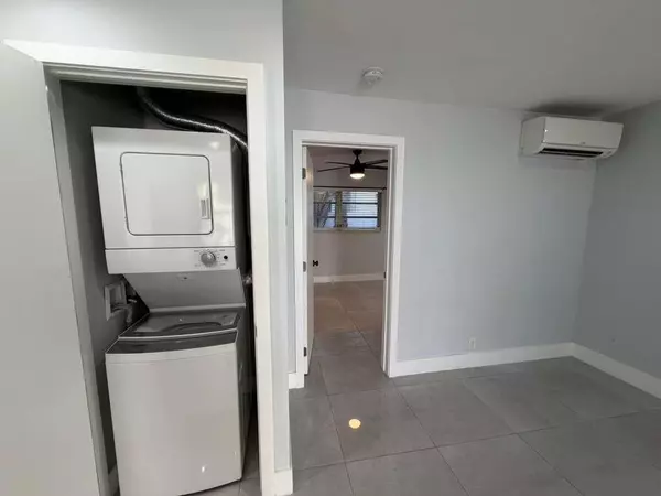 Fort Lauderdale, FL 33304,820 N Victoria Park Rd #3