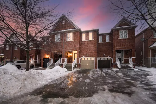 Bradford West Gwillimbury, ON L3Z 0G4,24 Gosnel CIR