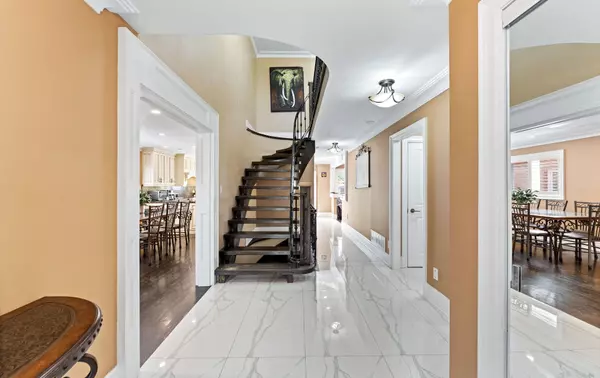 Vaughan, ON L4H 1C4,287 Andy CRES