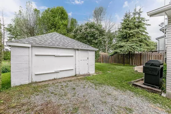 Georgina, ON L0E 1N0,506 Duclos Point RD