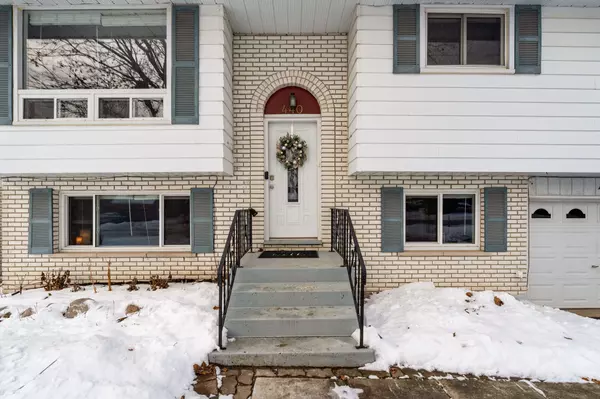 Orillia, ON L3V 6L9,440 Barrie RD