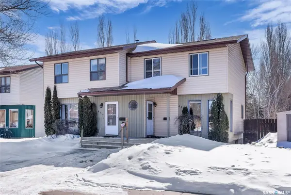 442-444 Russell ROAD, Saskatoon, SK S7K 6K9
