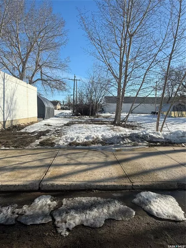 248 Centre STREET, Shaunavon, SK S0N 2M0