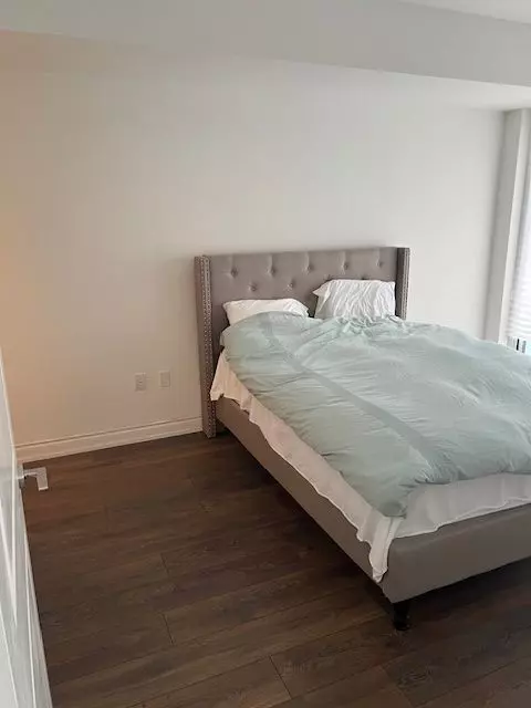 Milton, ON L9T 9M3,1050 Main ST E #227