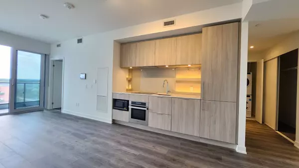 Mississauga, ON L5G 0E1,28 Ann ST #1212