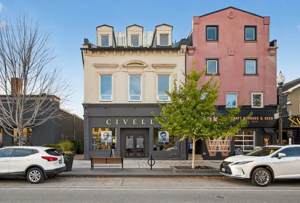 145 Lakeshore RD E #301, Oakville, ON L6J 1H3