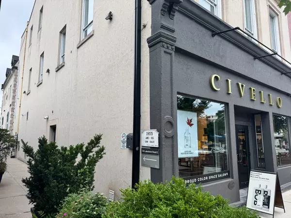 Oakville, ON L6J 1H3,145 Lakeshore RD E #301