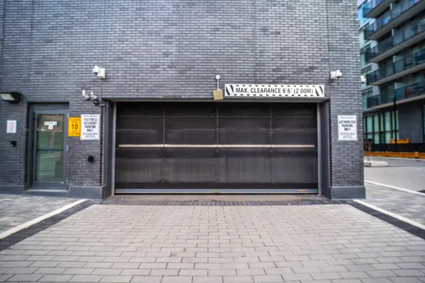 Oakville, ON L6M 5P6,2450 Old Bronte RD #107