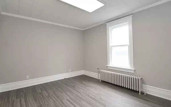 Caledon, ON L7E 1A2,69 King ST W #Main- Back