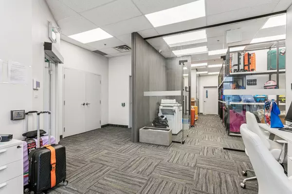 Mississauga, ON L5N 7X9,2900 Argentia RD W #1