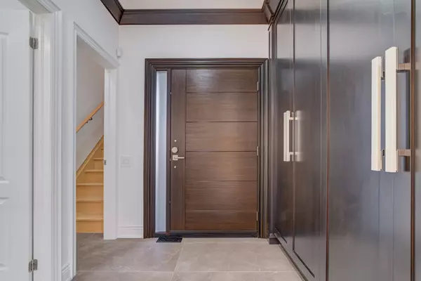 Mississauga, ON L6W 2B3,5230 Creditview RD