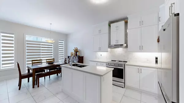 Brampton, ON L6R 4E3,30 Duxbury RD