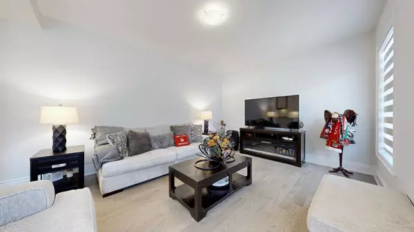 Brampton, ON L6R 4E3,30 Duxbury RD