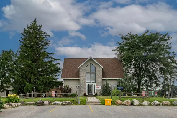 Bells Corners And South To Fallowfield, ON K2H 5Z1,2188 Robertson RD