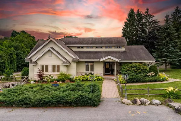 Bells Corners And South To Fallowfield, ON K2H 5Z1,2188 Robertson RD