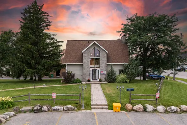 Bells Corners And South To Fallowfield, ON K2H 5Z1,2188 Robertson RD