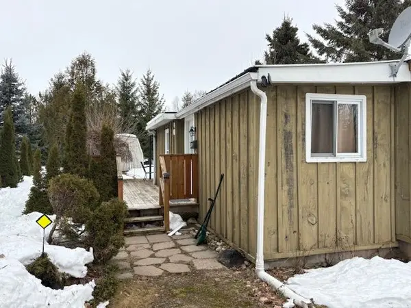 4 Maple Grove Village RD, Southgate, ON N0C 1B0