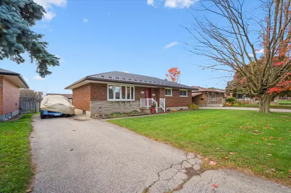 Centre Wellington, ON N1M 1A7,5 Bergin AVE