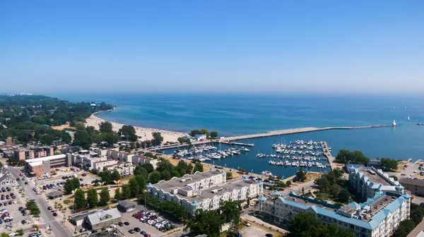 Cobourg, ON K9A 5X2,148 Third ST #222