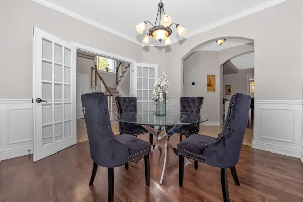 Carp - Huntley Ward, ON K0A 1L0,122 Country Meadow DR S