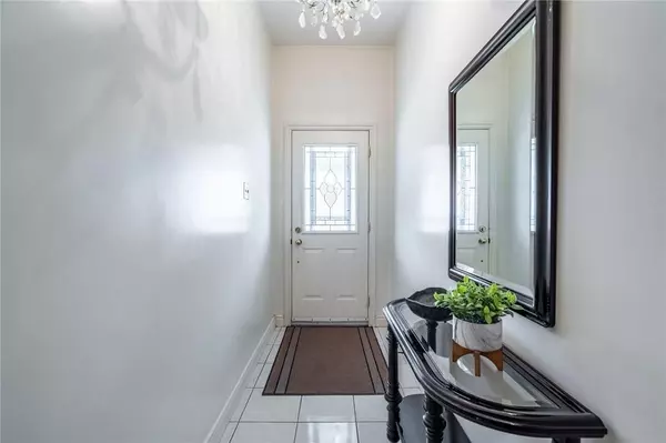 Hamilton, ON L8L 4M3,244 Hughson ST N