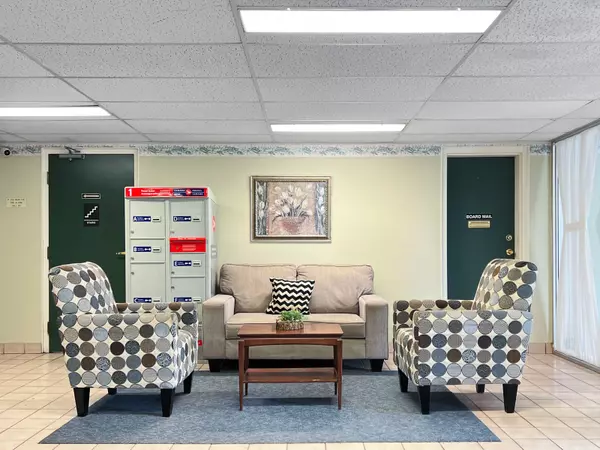 Belleville, ON K8N 5R7,175 Haig RD #223