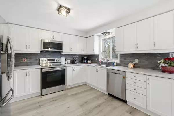 Hamilton, ON L9K 1M9,66 Suffolk ST