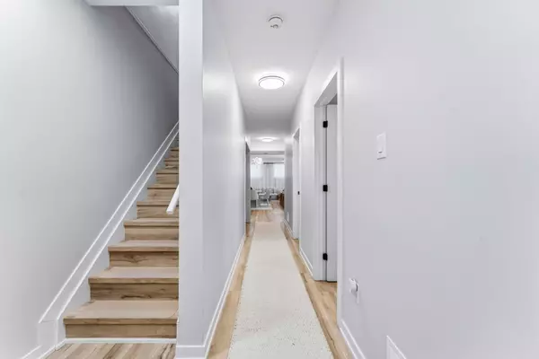 Lower Town - Sandy Hill, ON K1N 5M8,182 Murray ST