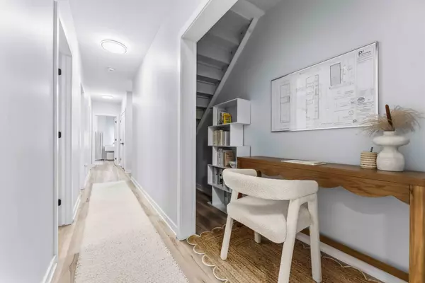 Lower Town - Sandy Hill, ON K1N 5M8,182 Murray ST