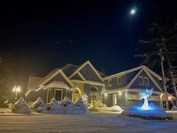 218 Bayview RD, North Bay, ON P1B 8G4