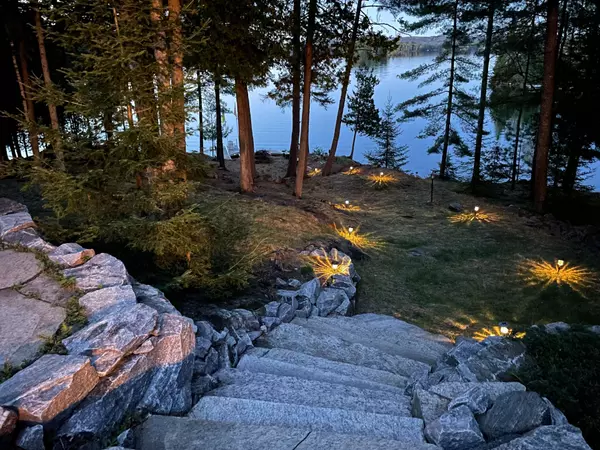 North Bay, ON P1B 8G4,218 Bayview RD