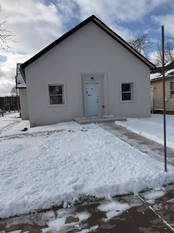 293 Louis AVE, Windsor, ON N9A 1W1