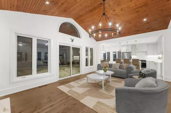 Selwyn, ON K0L 2H0,2667 Mary Nichols RD