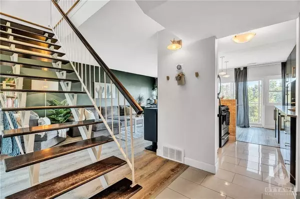 Crystal Bay - Rocky Point - Bayshore, ON K2H 5G9,12 CORKSTOWN RD #222