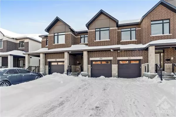 Barrhaven, ON K2J 6Y7,525 CORRETTO PL