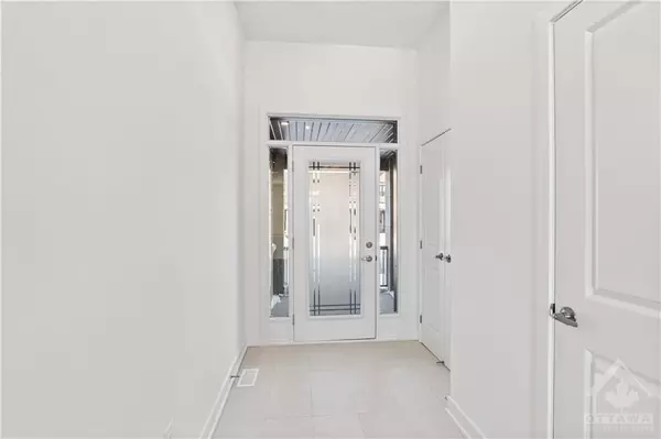 Barrhaven, ON K2J 6Y7,525 CORRETTO PL