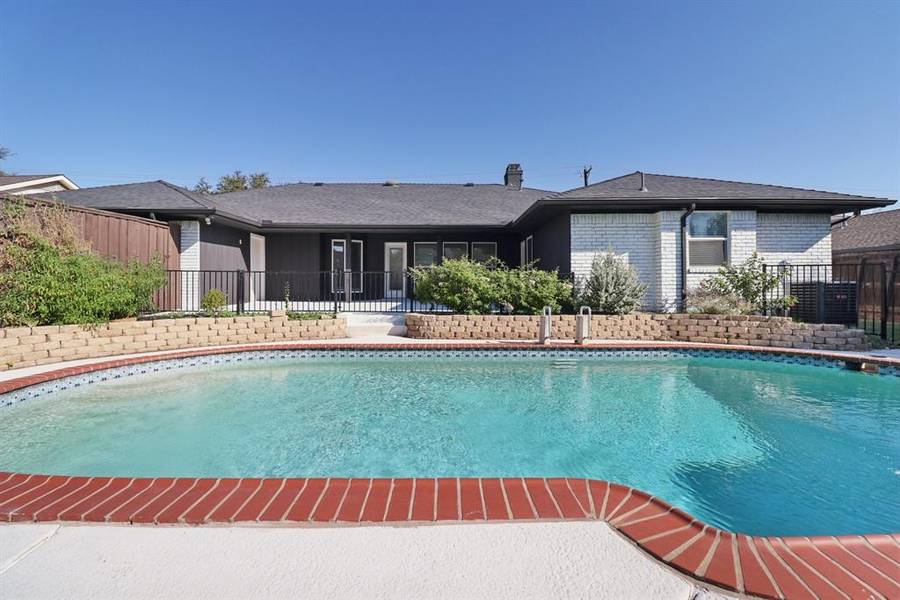 7326 La Cosa Drive, Dallas, TX 75248