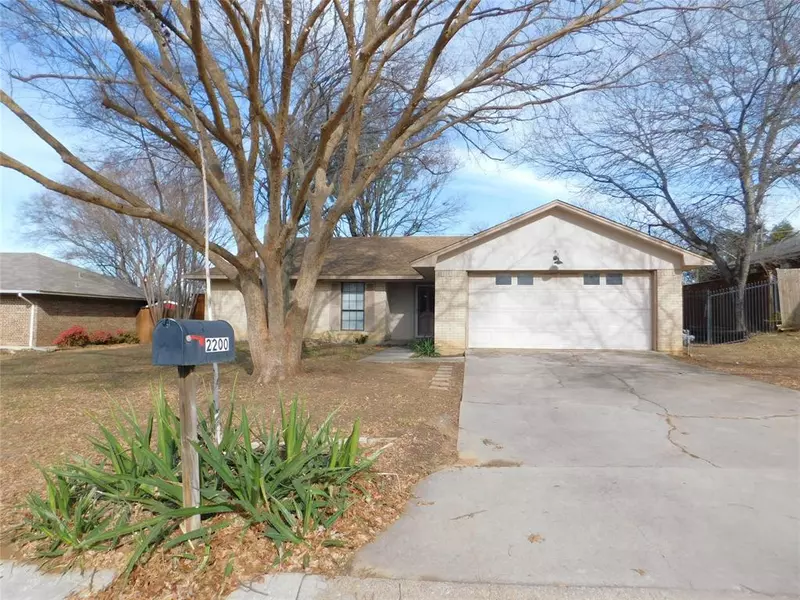 2200 Laurel Street, Denton, TX 76205