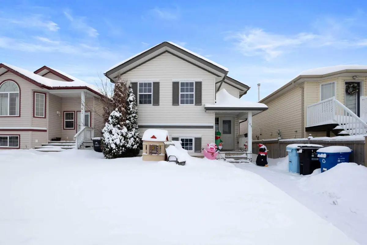 145 Laurier RD, Fort Mcmurray, AB T9K 2L4
