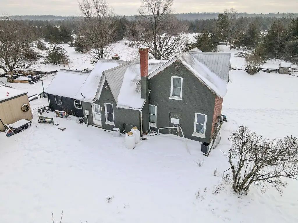 Greater Napanee, ON K0K 2W0,142 Cooks RD