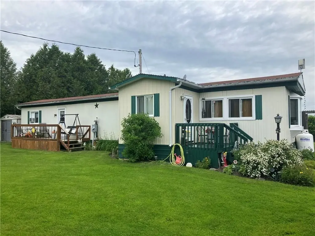 South Stormont, ON K0C 1M0,14111 EDWARDS RD