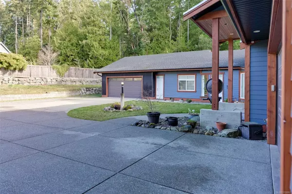 Cobble Hill, BC V8H 0H8,1352 Ball Rd