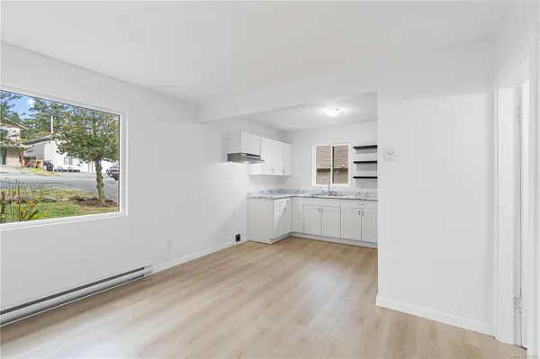 Nanaimo, BC V9R 3N8,656 Lambert Ave