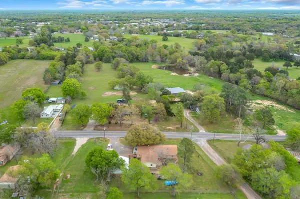 Edgewood, TX 75117,542 S Houston Street